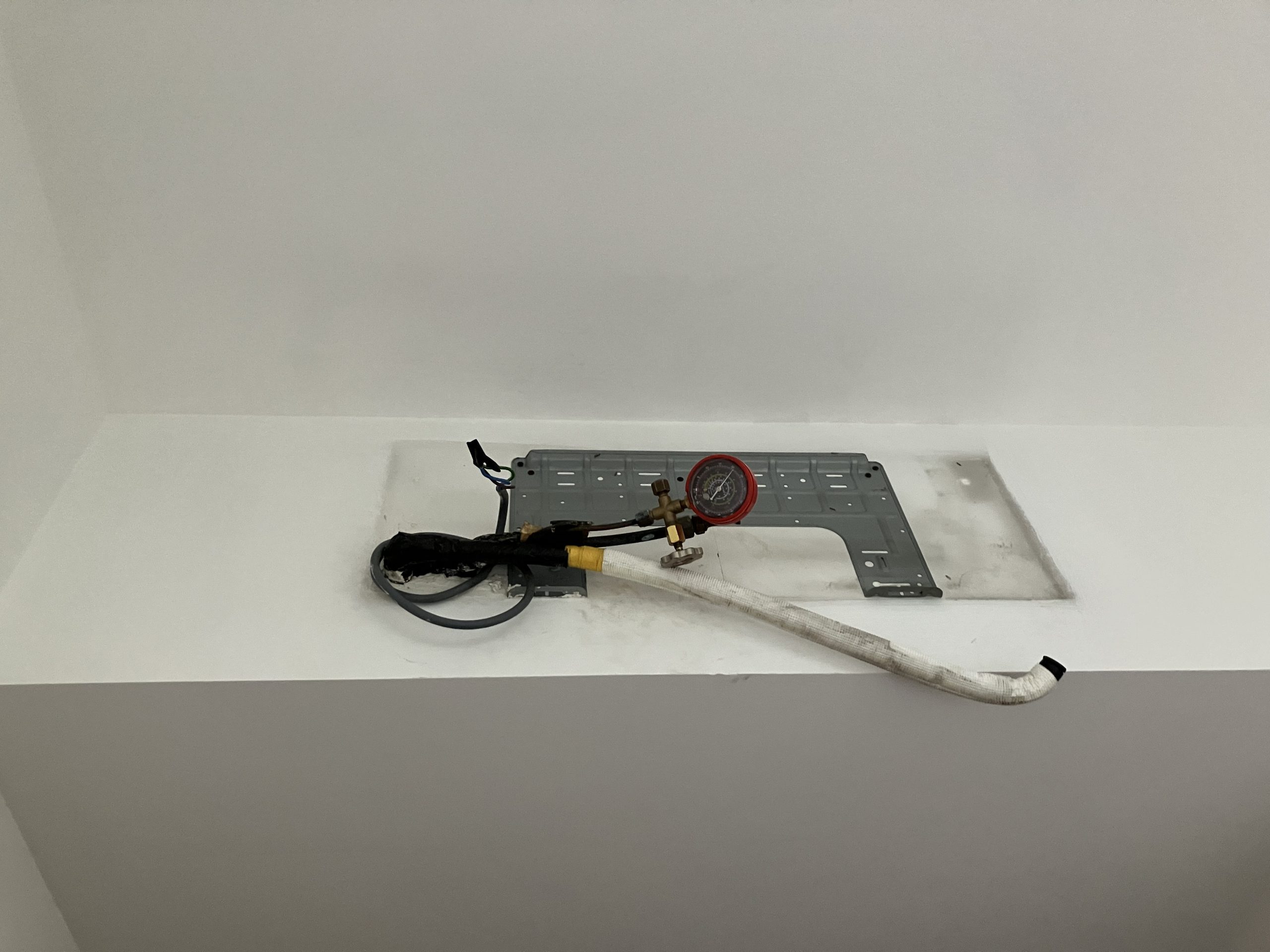 セルフケアナビ_エアコンの配管検査