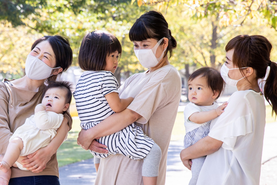ママたちと子供たち